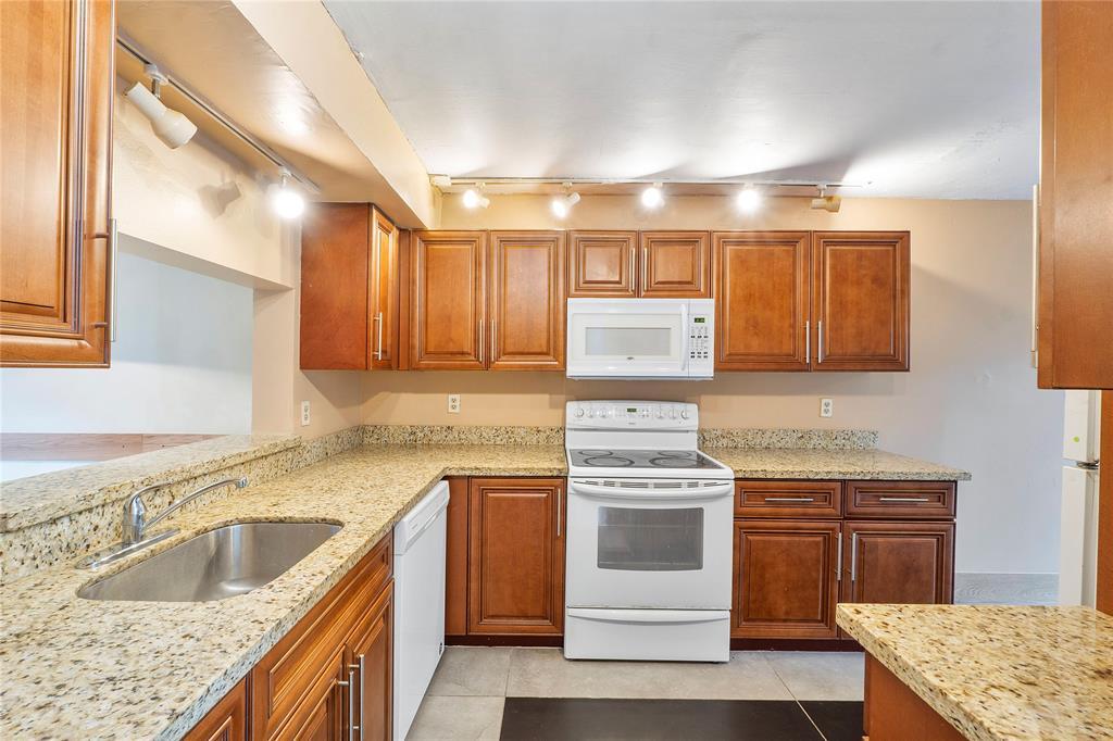 2157 NW 37th Ave, Coconut Creek, Florida 33066