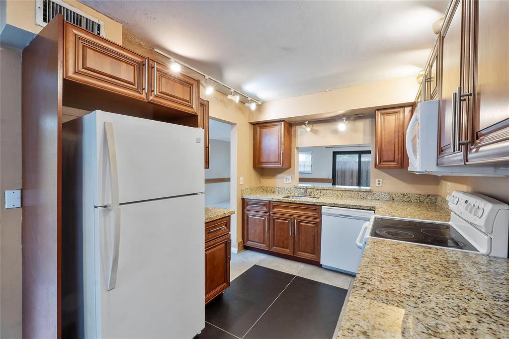 2157 NW 37th Ave, Coconut Creek, Florida 33066