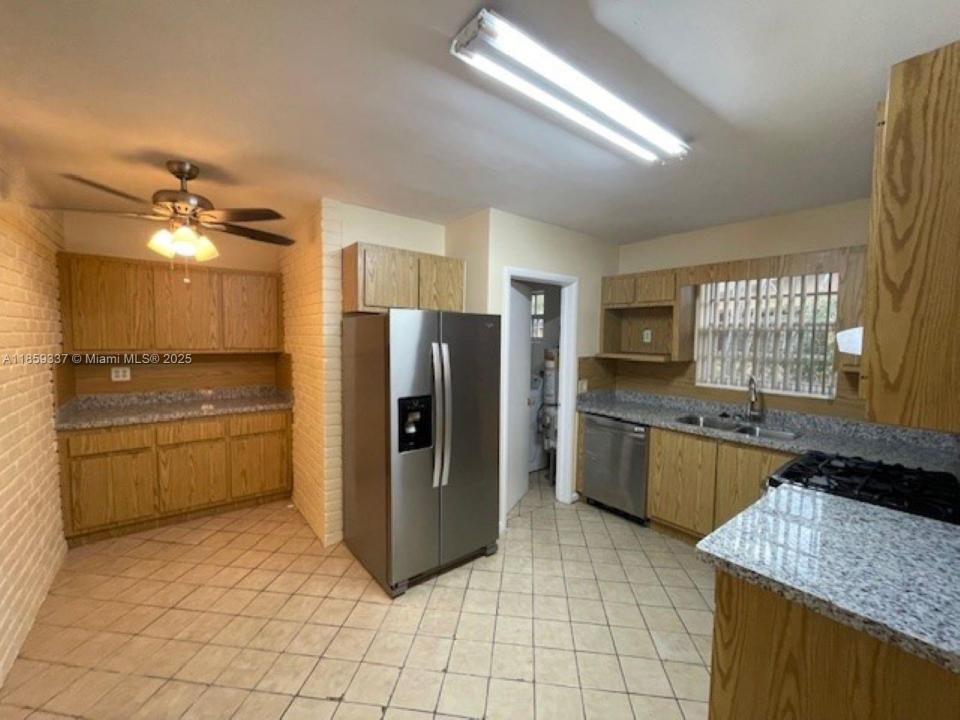 4831 NW 12th St, Lauderhill, 플로리다 33313, 미국