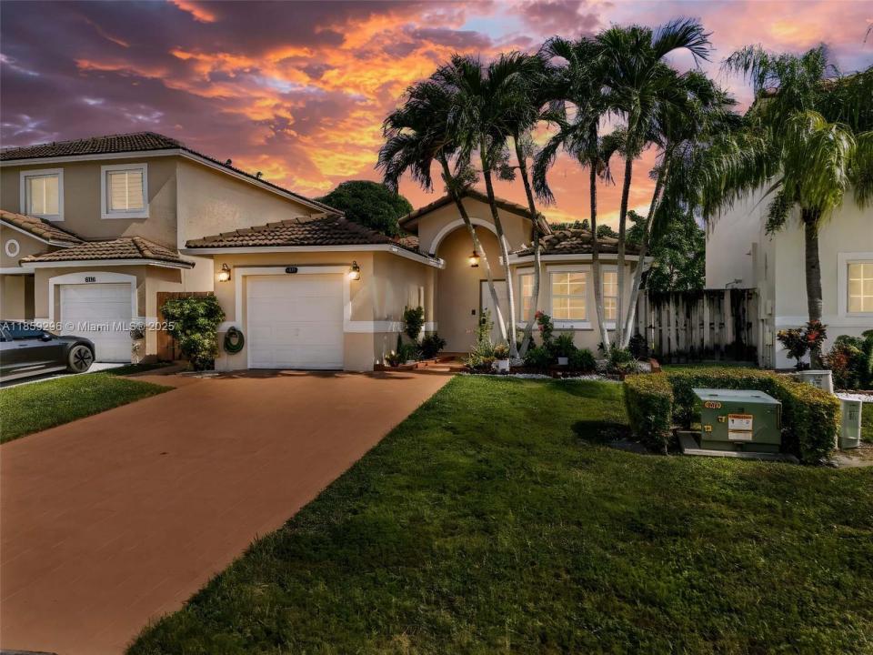 8711 SW 214th St, Cutler Bay, Flórida 33189, Estados Unidos