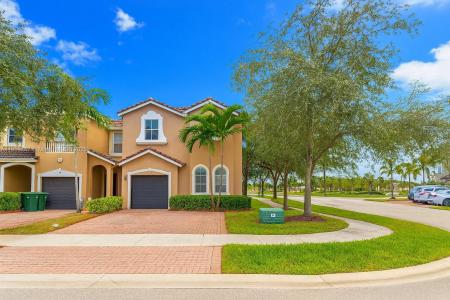 2417 SE 14th St, Homestead, Florida 33035, USA