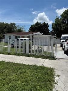 3020 NW 161st St 2, Miami Gardens, Florida 33054, USA