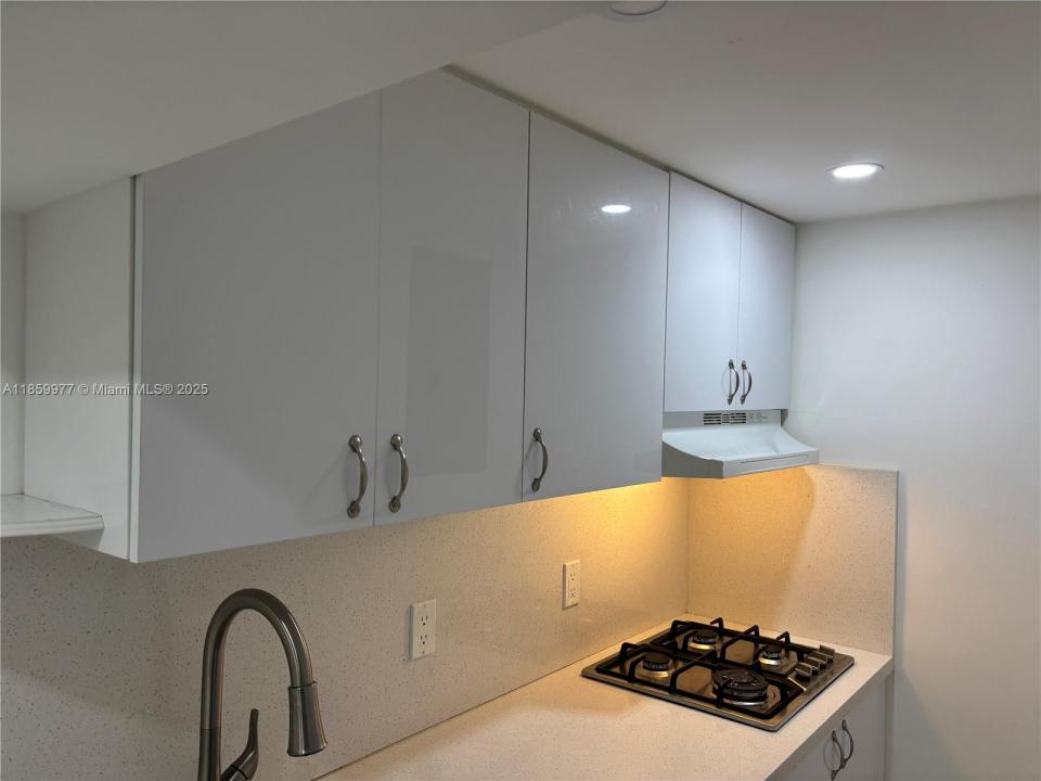 3020 NW 161st St 2, Miami Gardens, Flórida 33054, Estados Unidos