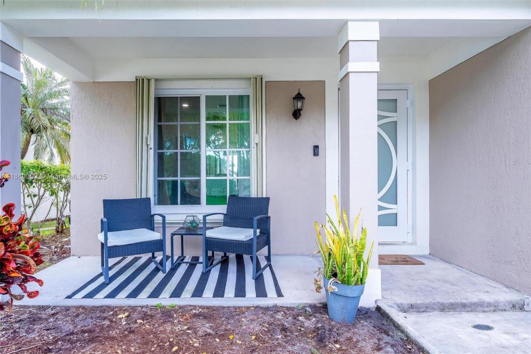 5768 S Plum Bay Pkwy 5768, Tamarac, Флорида 33321, Соединенные Штаты