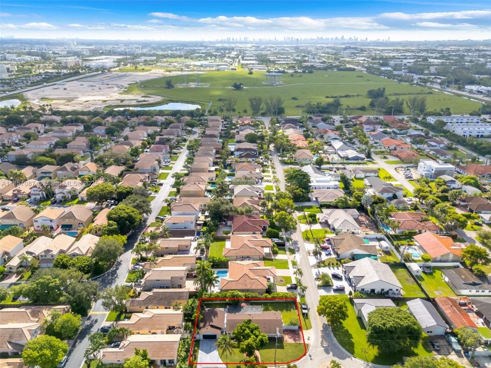2851 NW 99th Ave, Doral, 佛羅里達州 33172, 美國