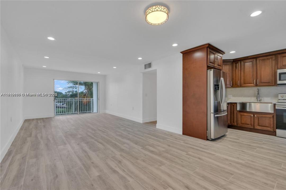 1631 NE 114th St 311, Miami, 佛罗里达州 33181, 美国
