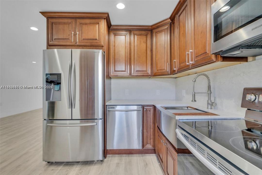 1631 NE 114th St 311, Miami, 佛罗里达州 33181, 美国