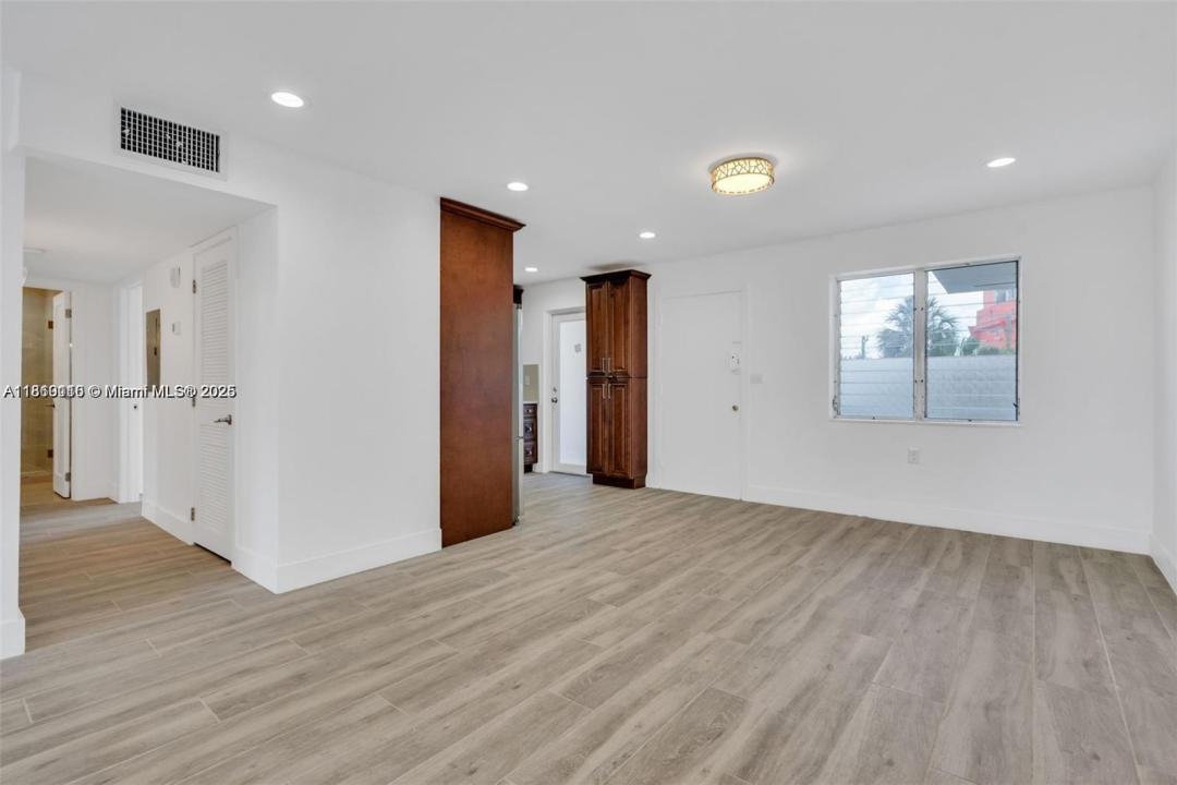 1631 NE 114th St 311, Miami, 佛罗里达州 33181, 美国