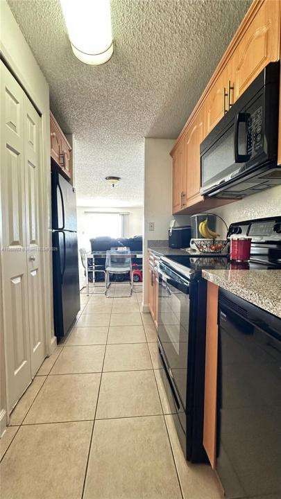 6060 W 21st Ct 604, Hialeah, 플로리다 33016, 미국