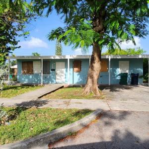 1461 NW 2nd Ct, Florida City, Florida 33034, USA