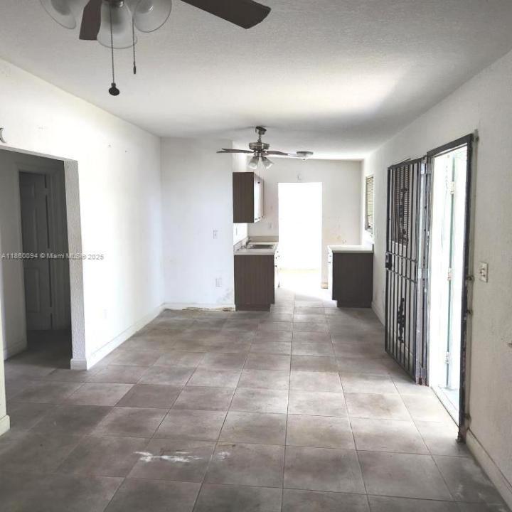 1461 NW 2nd Ct, Florida City, Flórida 33034, Estados Unidos