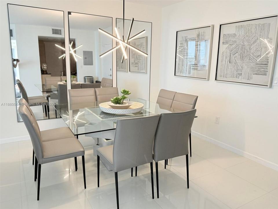 10275 Collins Ave 606, Bal Harbour, Florida 33154, USA