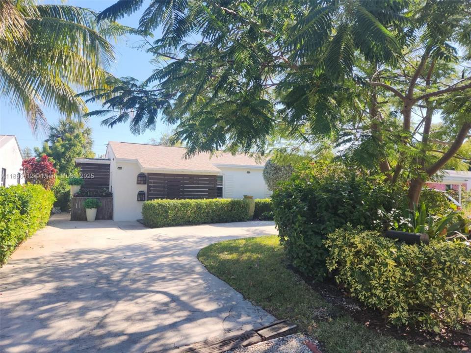 1324 NW 1st Ave, Fort Lauderdale, Florida 33311, Stati Uniti