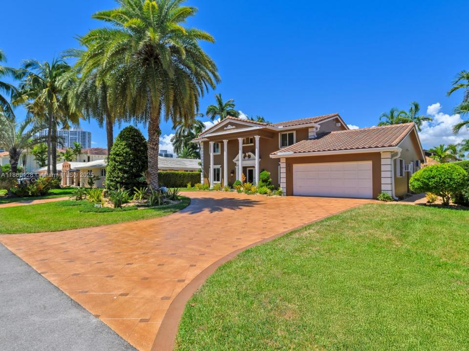 624 Palm Dr, Hallandale Beach, Florida 33009