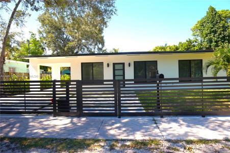 53 NW 68th St, Miami, Florida 33150, USA