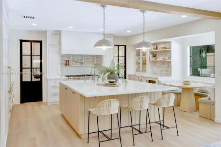 11301 SW 70th Ave, Pinecrest, Florida 33156, USA