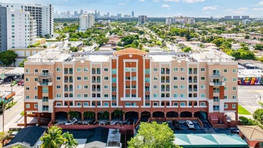 2280 SW 32nd Ave 313, Miami, Florida 33145, USA
