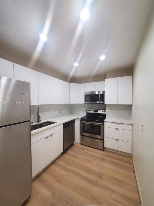 2280 SW 32nd Ave 313, Miami, فلوريدا 33145, الولايات المتحدة