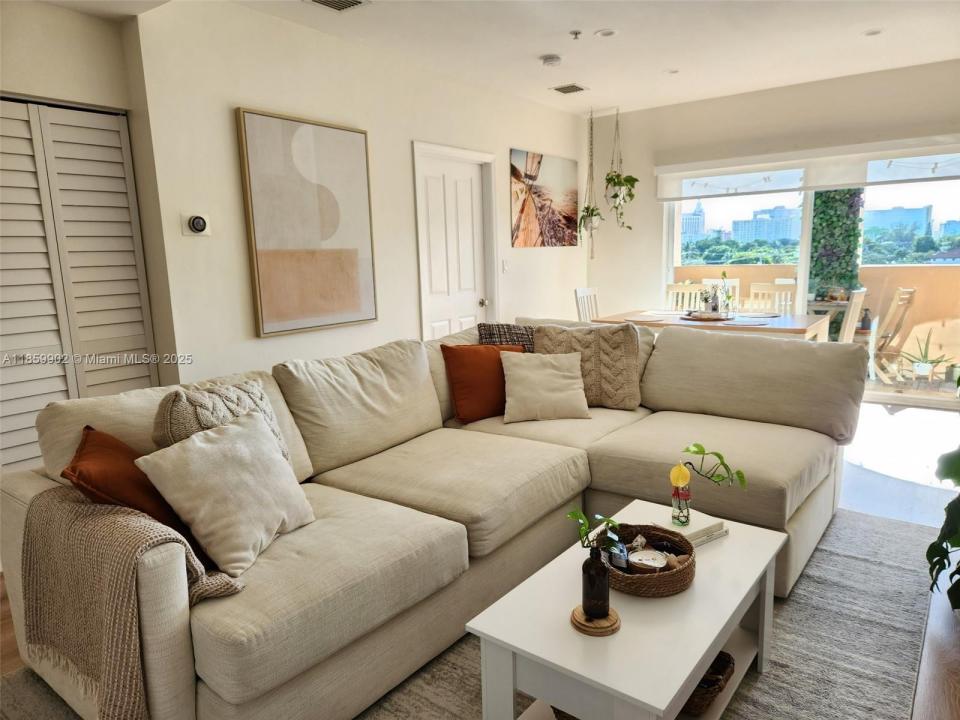 2280 SW 32nd Ave 313, Miami, فلوريدا 33145, الولايات المتحدة