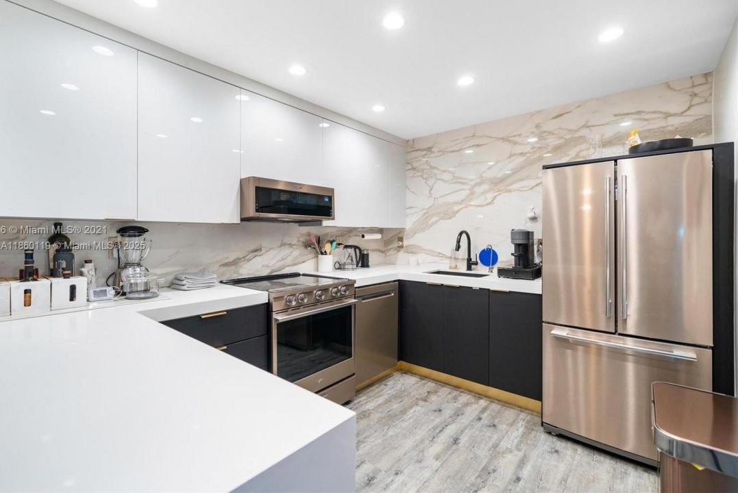 2301 Collins Ave 306, Miami Beach, Florida 33139