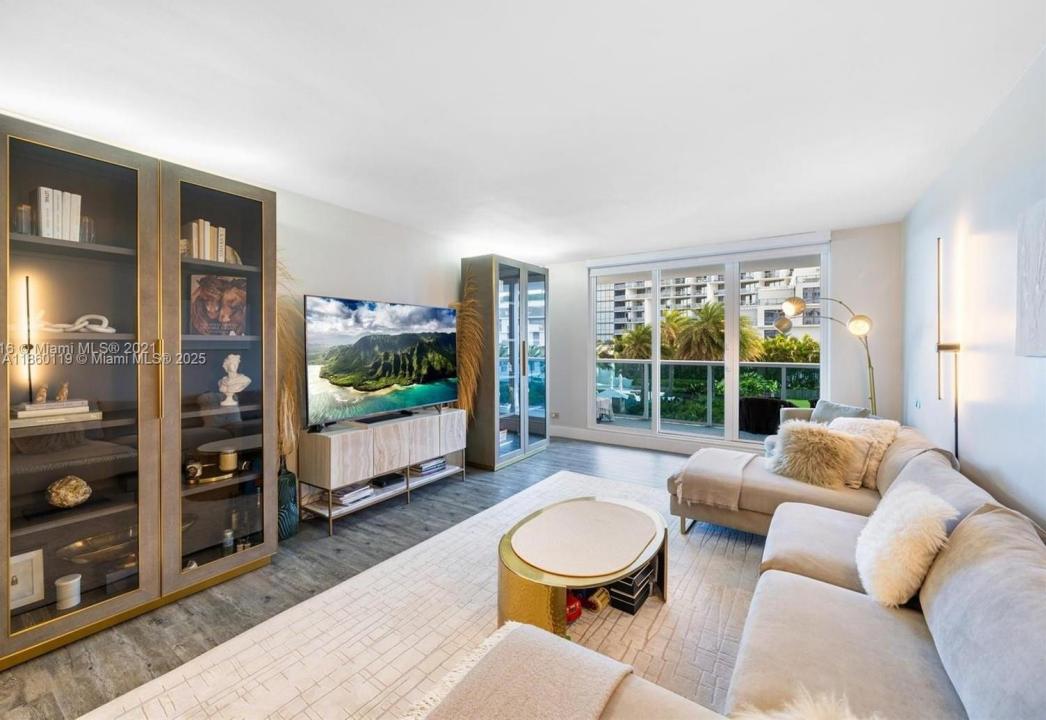 2301 Collins Ave 306, Miami Beach, Florida 33139