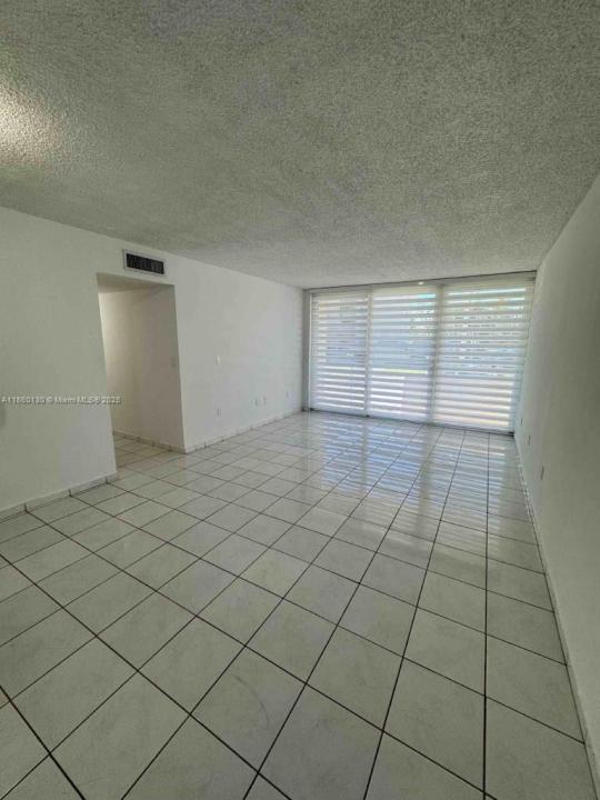 8045 NW 7th St 2109, Miami, Florida 33126, Stati Uniti