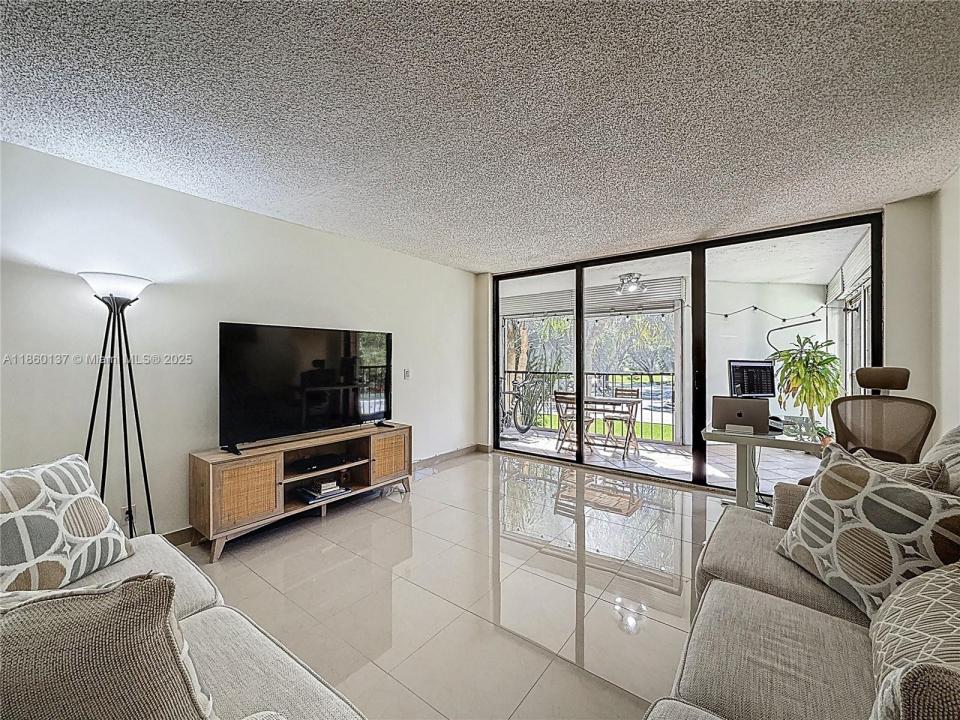 16475 Golf Club Rd 202, Weston, Florida 33326
