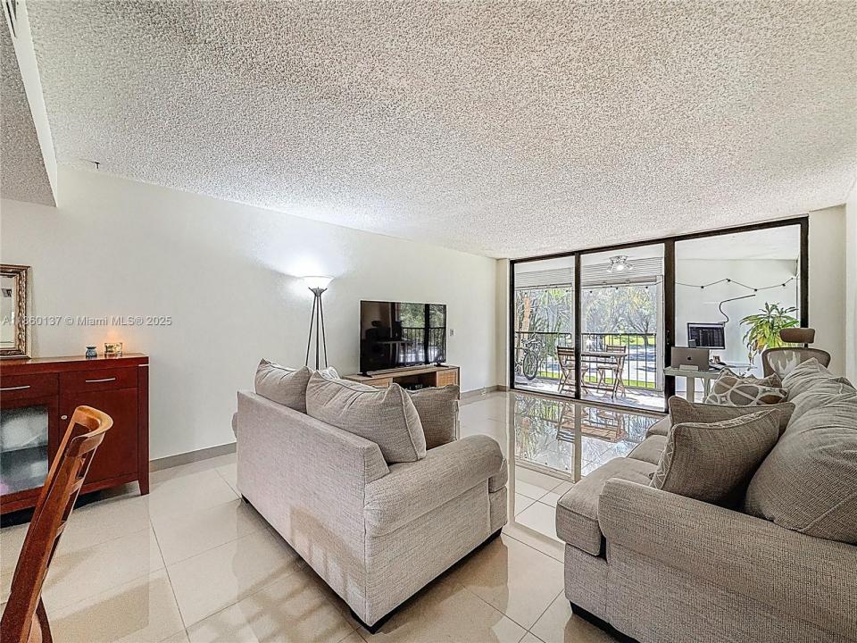 16475 Golf Club Rd 202, Weston, Florida 33326