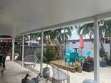6520 W 8th Ln, Hialeah, Floryda 33012, USA