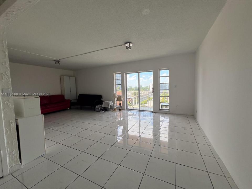 2200 E Hallandale Beach Blvd 603, Hallandale Beach, 佛罗里达州 33009, 美国