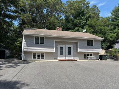 24 Whipple Road, Smithfield, Rhode Island 02917