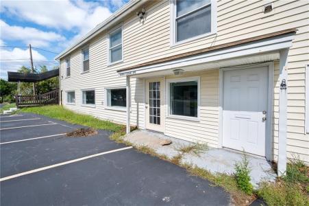1049 Tiogue Avenue, Coventry, Rhode Island 02816, USA