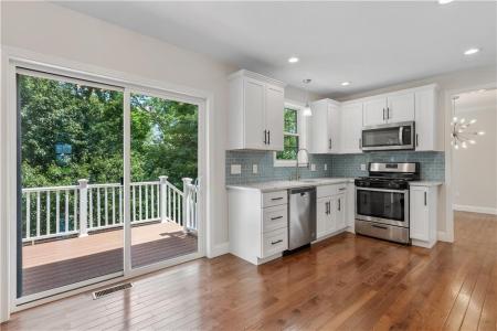 8 Sea Breeze Terrace, Warwick, Rhode Island 02886, Estados Unidos
