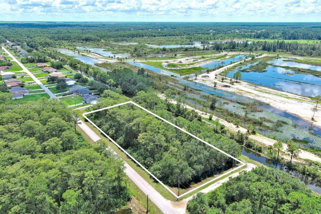 167 Ocean Park Dr, Lehigh Acres, Florida 33972