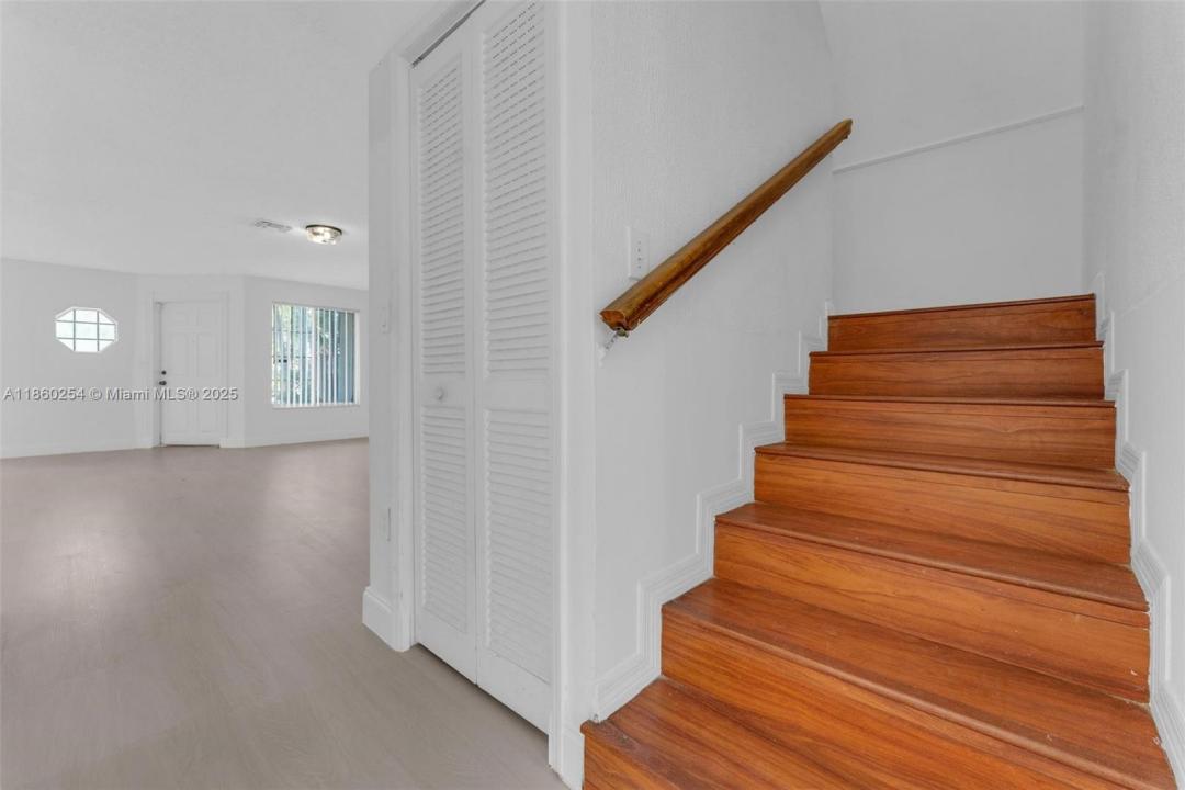 9745 NW 37th St 9745, Sunrise, Флорида 33351, Соединенные Штаты