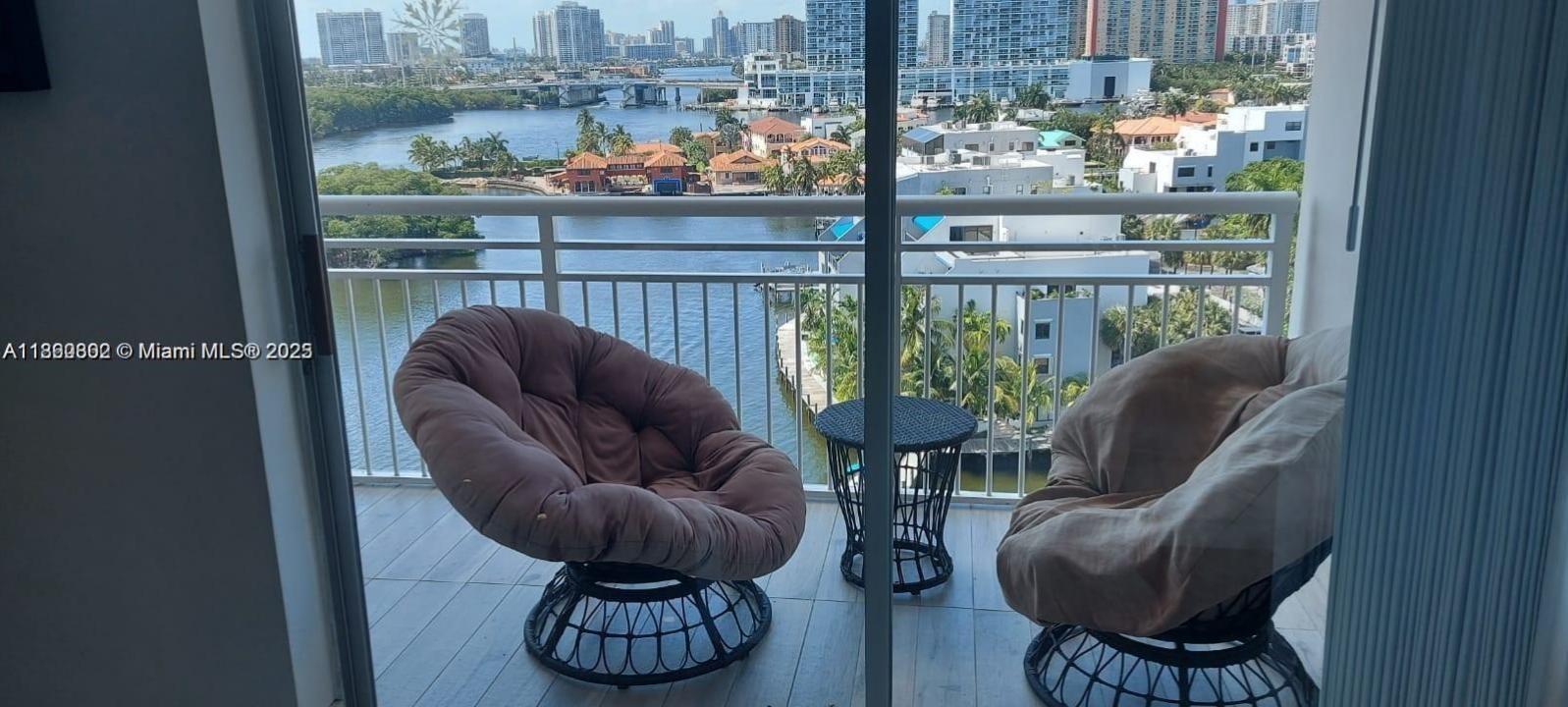 400 Kings Point Dr 1111, Sunny Isles Beach, Florida 33160