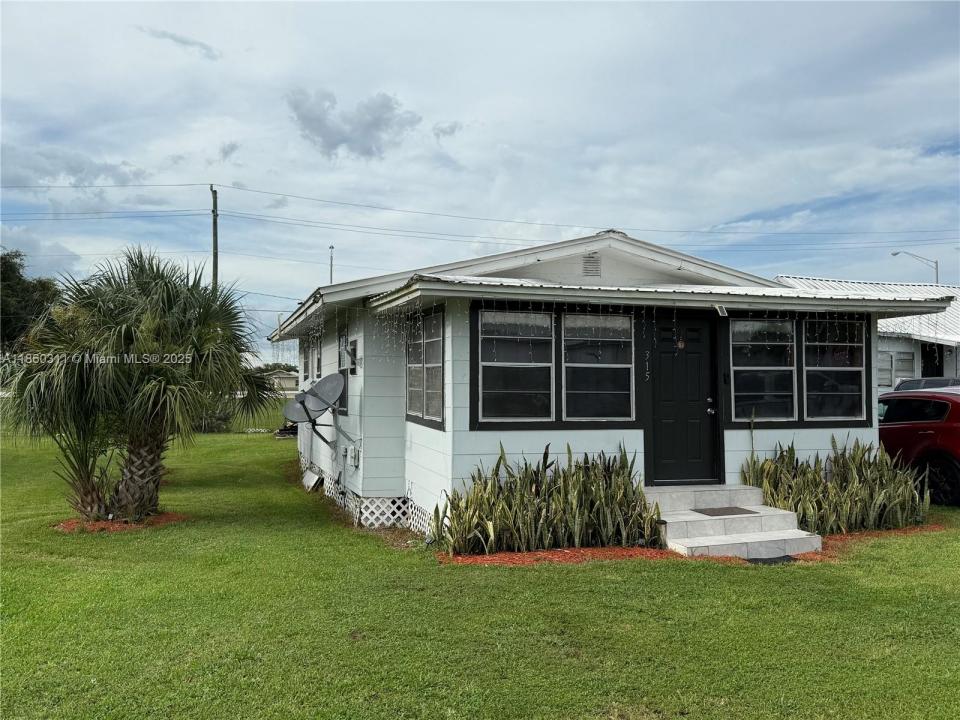 315 AVENUE J, Moore Haven, Floride 33471, États-Unis