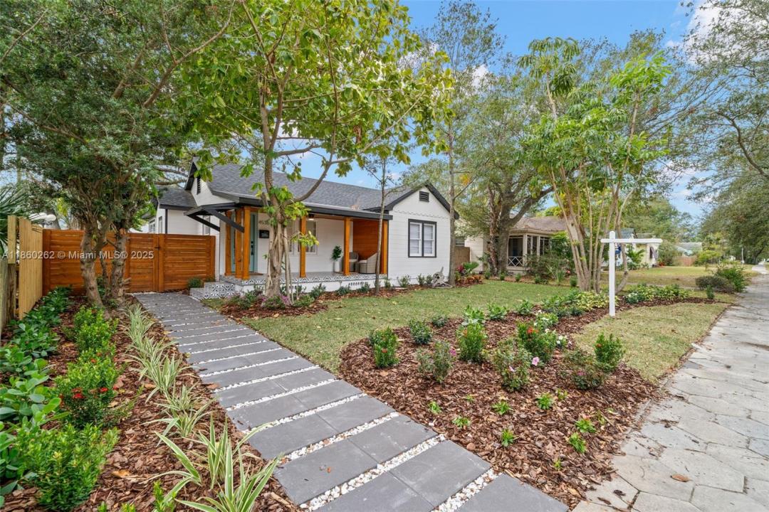 4536 1ST AVENUE N, St Petersburg, Florida 33713, USA