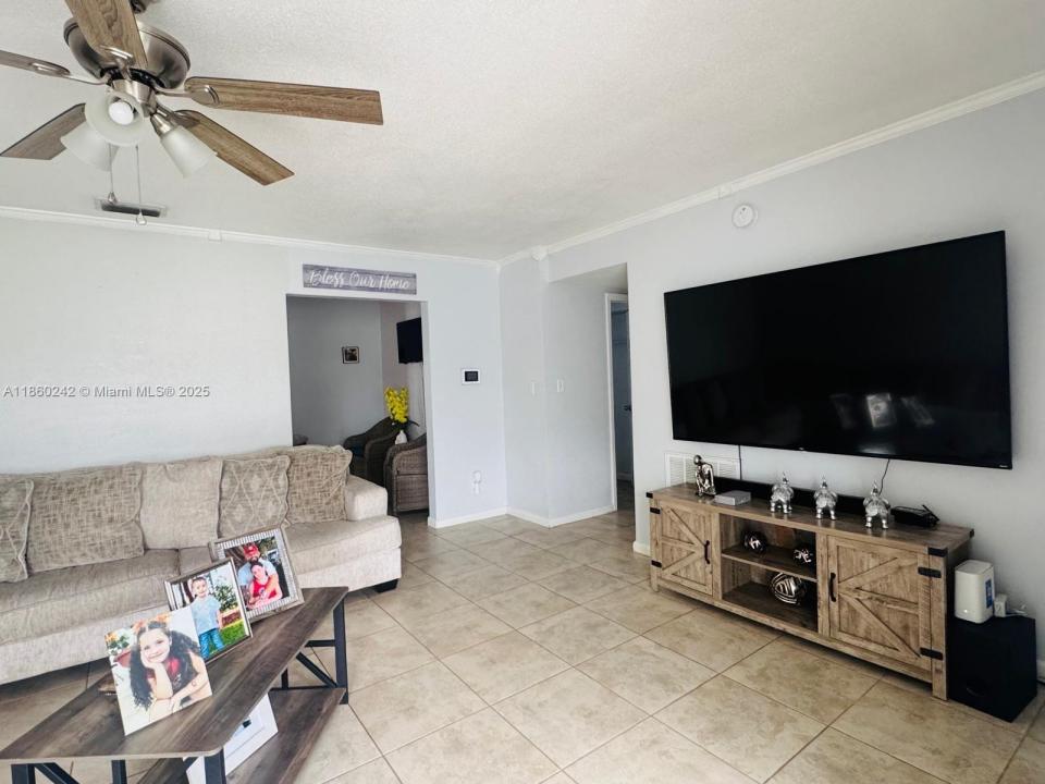 4330 Fetrow Dr 4330, Orlando, Flórida 32812, Estados Unidos