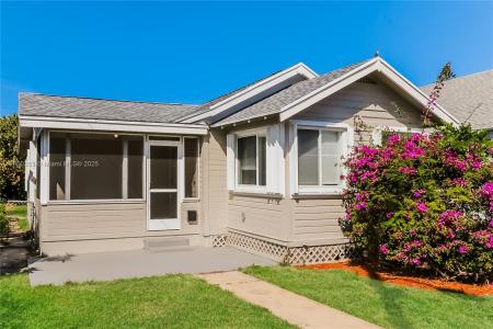 713 S N St, Lake Worth, Florida 33460, USA
