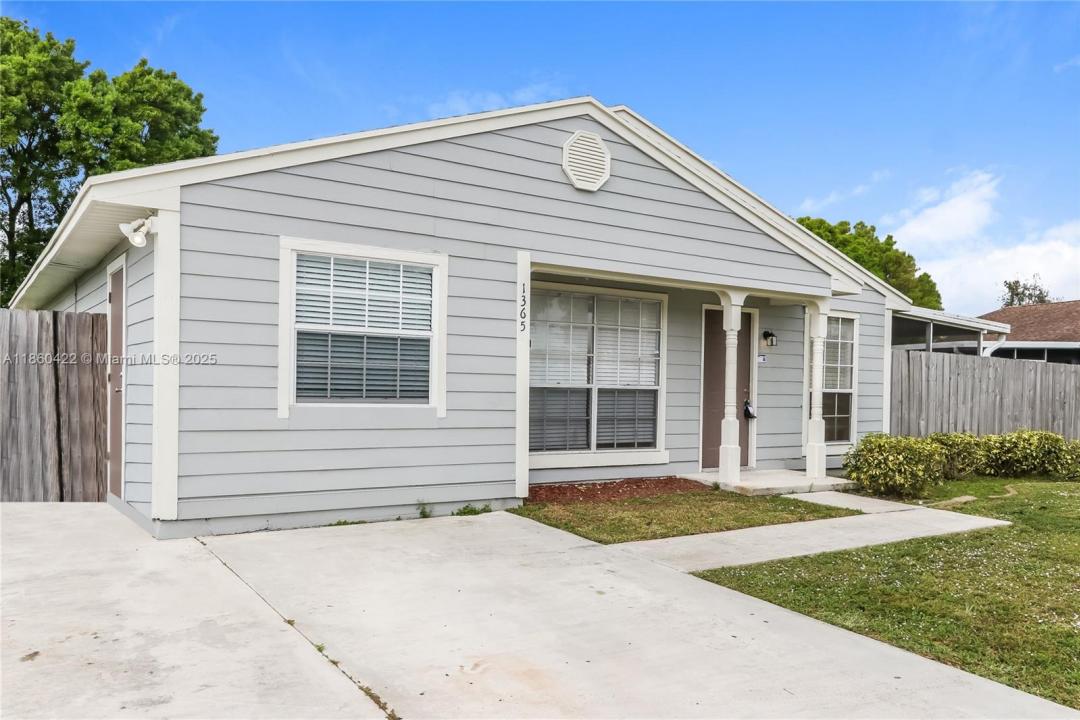 1365 Savoyard Way, Royal Palm Beach, فلوريدا 33411, الولايات المتحدة