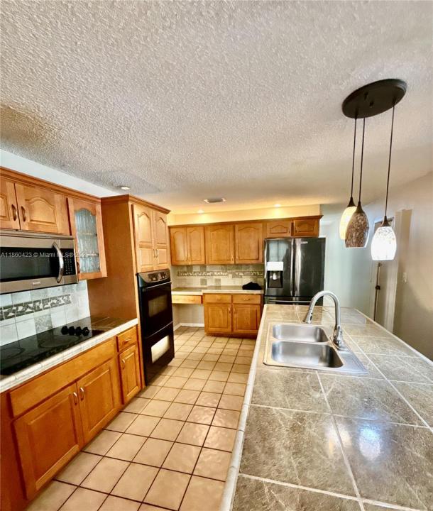 7150 NW 46th St 7150, Lauderhill, Flórida 33319, Estados Unidos