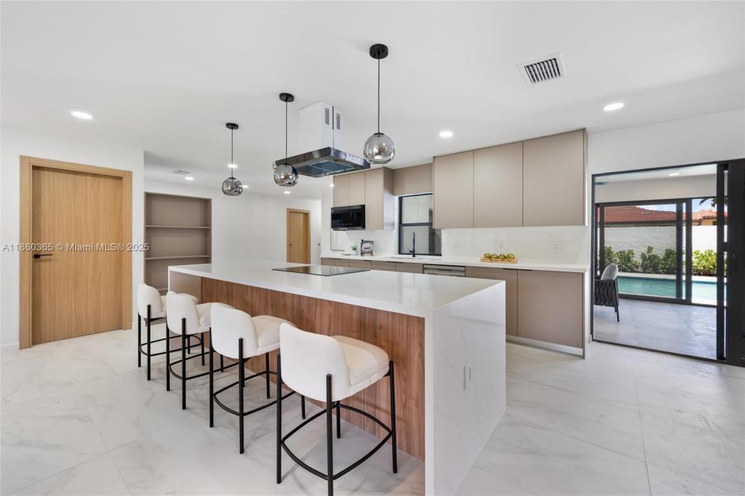 2415 NE 35th Dr, Fort Lauderdale, Florida 33308, Estados Unidos