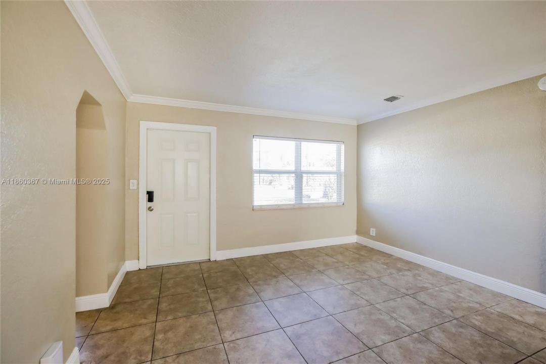 2517 NE 12th Ter, Pompano Beach, Florida 33064