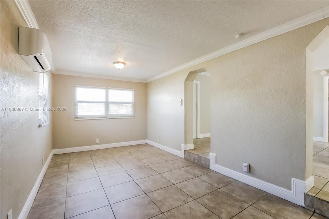 2517 NE 12th Ter, Pompano Beach, Florida 33064