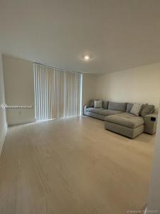 1720 NW N River Dr 503, Miami, Florida 33125, USA