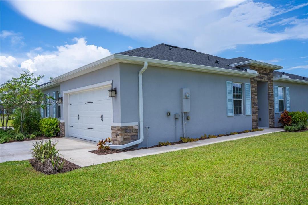 9454 SW Libertas Way, Port St. Lucie, Florida 34987, HOA KỲ