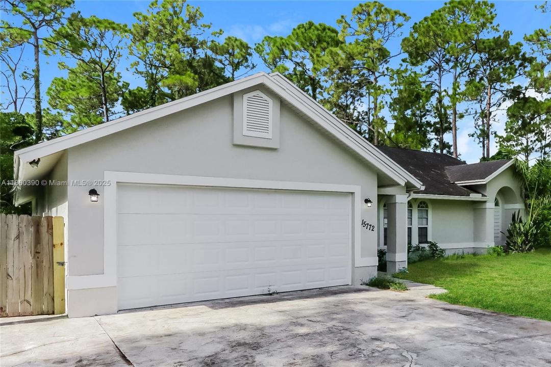15772 N 85th Rd N, Loxahatchee, Florida 33470