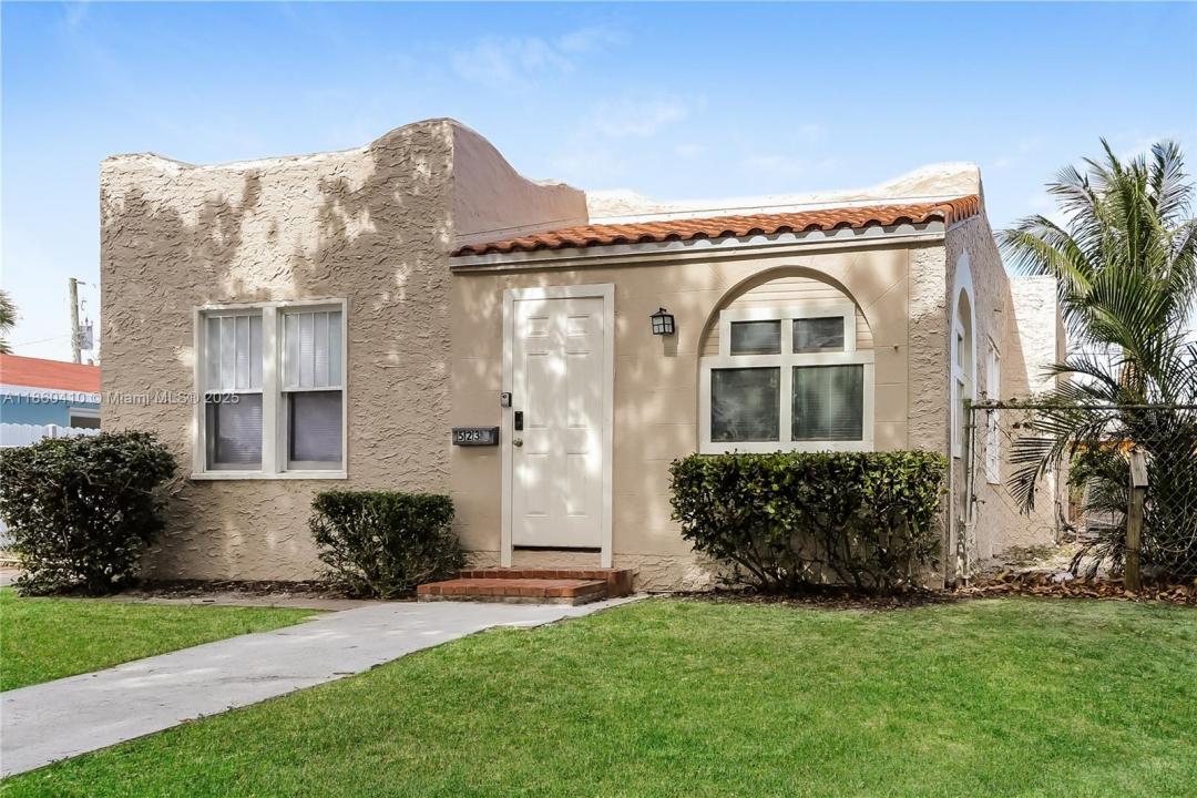 523 Plymouth Rd, West Palm Beach, Florida 33405