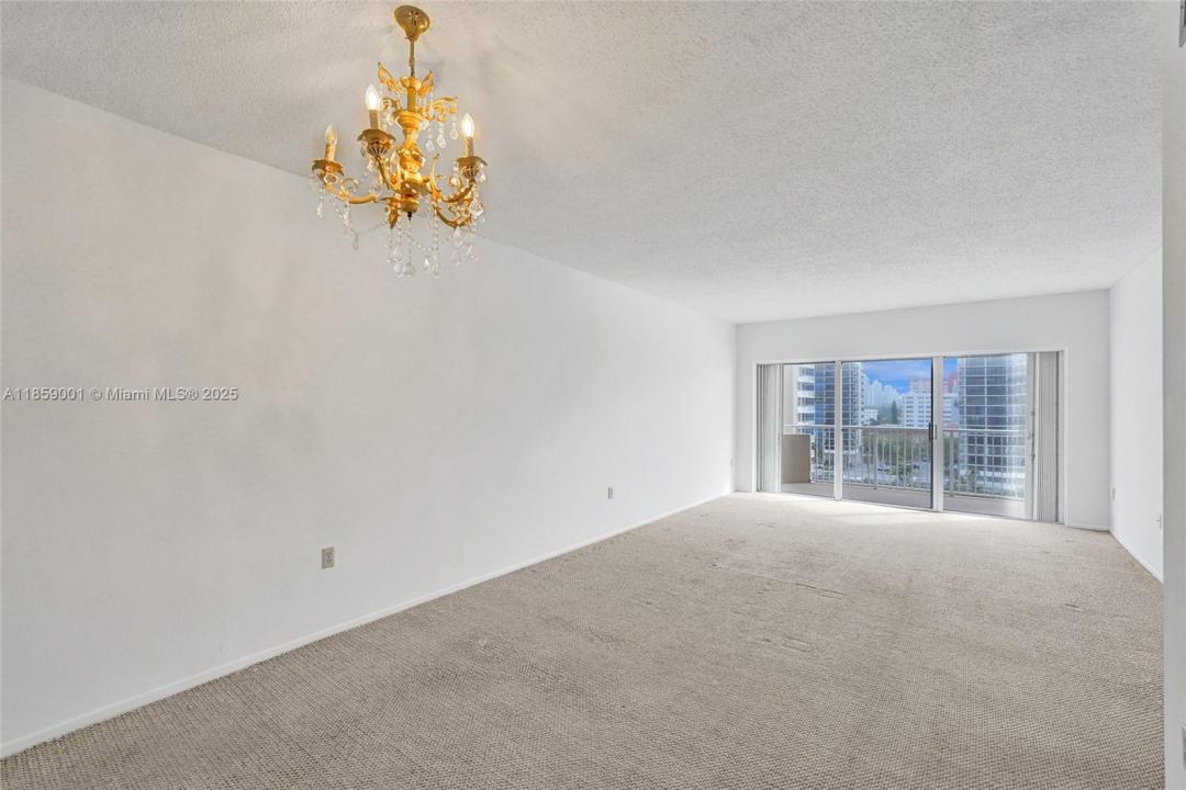 1965 S Ocean Dr 7K, Hallandale Beach, フロリダ 33009, アメリカ合衆国